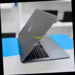 Excellent condition  Apple MacBook pro Core i7 with year of 2019 Late  as well as retina  in Ethiopia